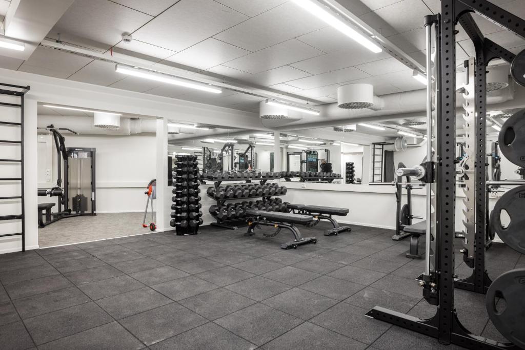 Fitness centrum a/nebo fitness zařízení v ubytování Noli Malmi