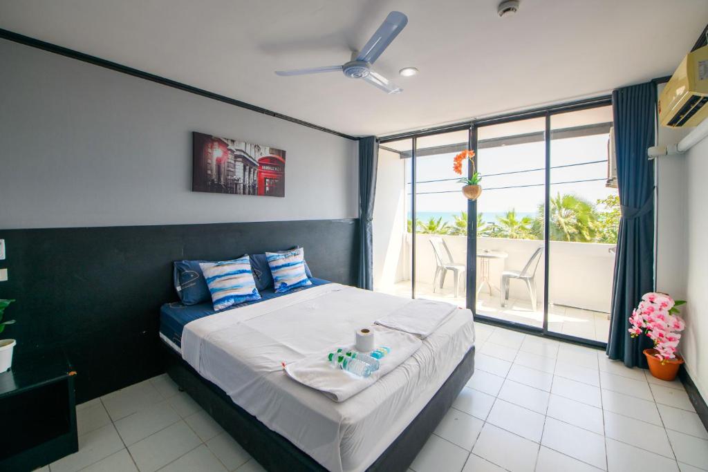 Happy Jomtien - Beachfront - Resim 18