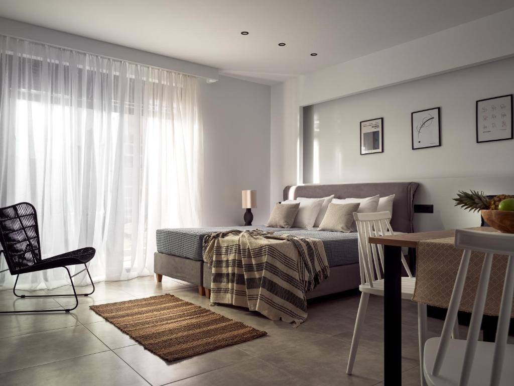 A seating area at Giannoulis City Apartments