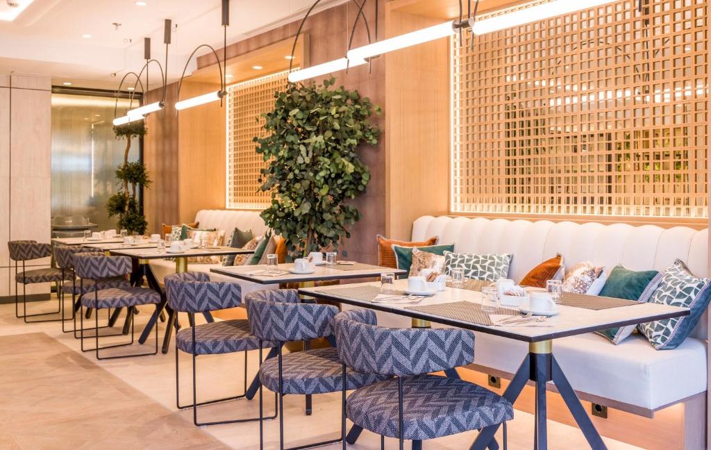 Posezení v ubytování Hotel Ilunion San Sebastián