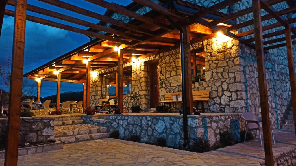 Fotografie z fotogalerie ubytování Village house - Novak Rijecani v destinaci Rijeka Crnojevića