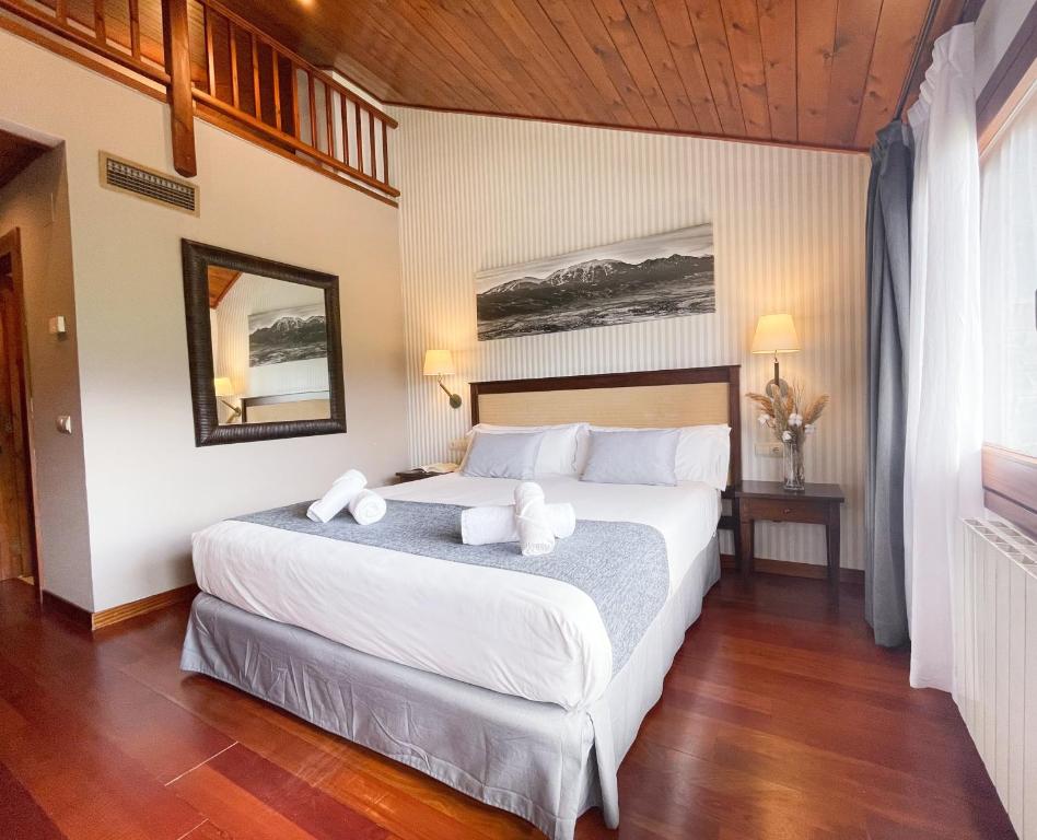 Hotel Fontanals Golf - Family Room (2 Adults + 2 Children)