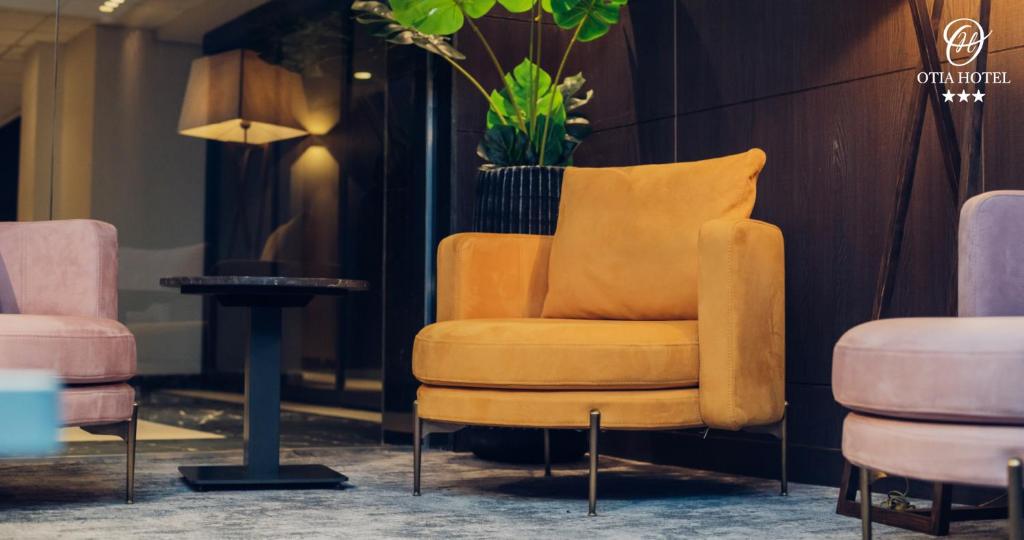 Posezení v ubytování OTIA HOTEL