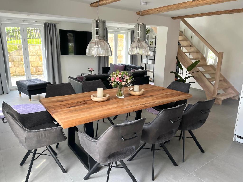 Posezení v ubytování Ferienhaus „Am Sandstein“