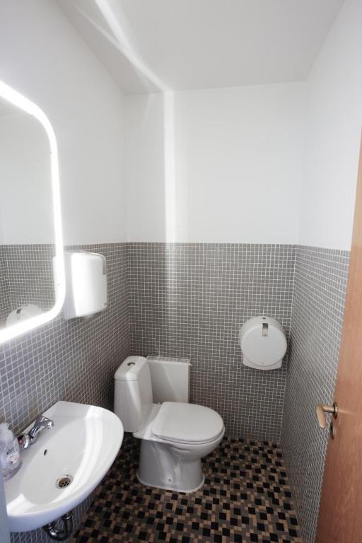 Baðherbergi á Eiðar - Hostel