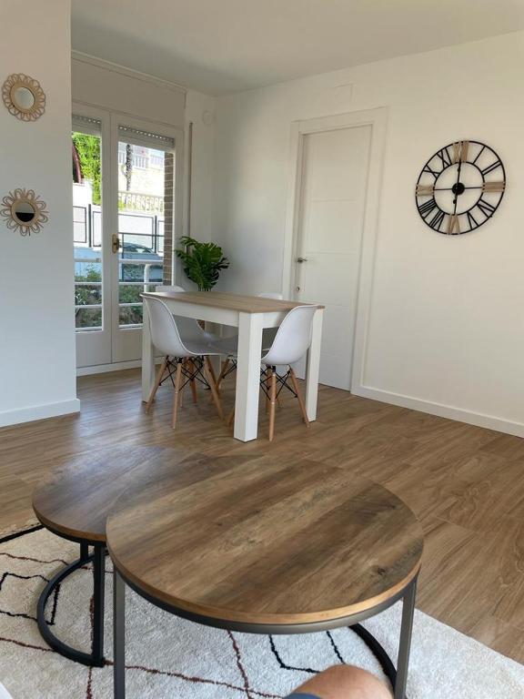 Fotografia z galérie ubytovania Apartamento entre mar y montaña v destinácii Arenys de Munt