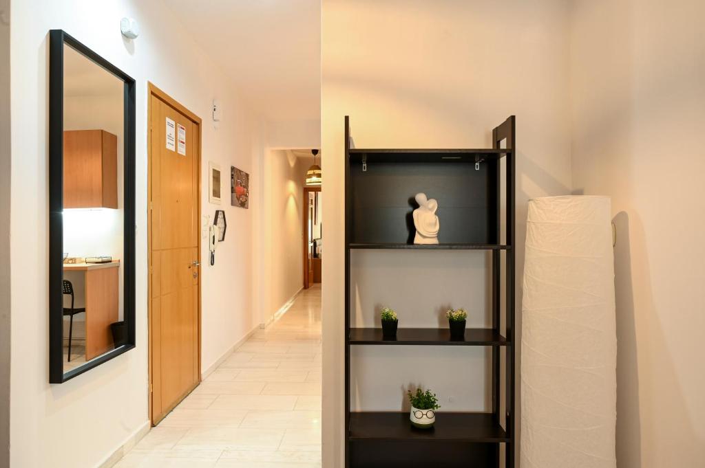 Thessaloniki Center Modern Apartment - 4