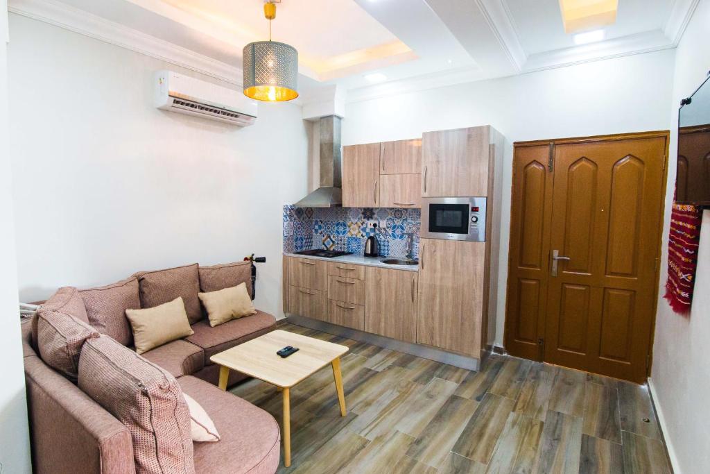 Kuchyň nebo kuchyňský kout v ubytování Esra Hotel Apartment