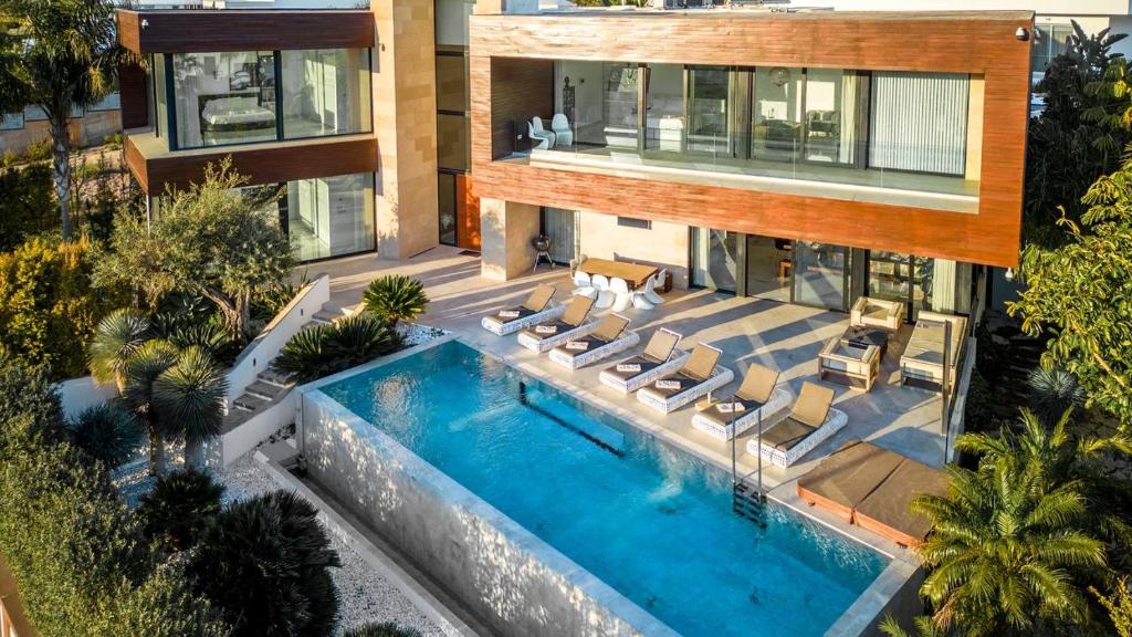 Villa de lujo en alquiler, Talamanca – Precios 2023 actualizados