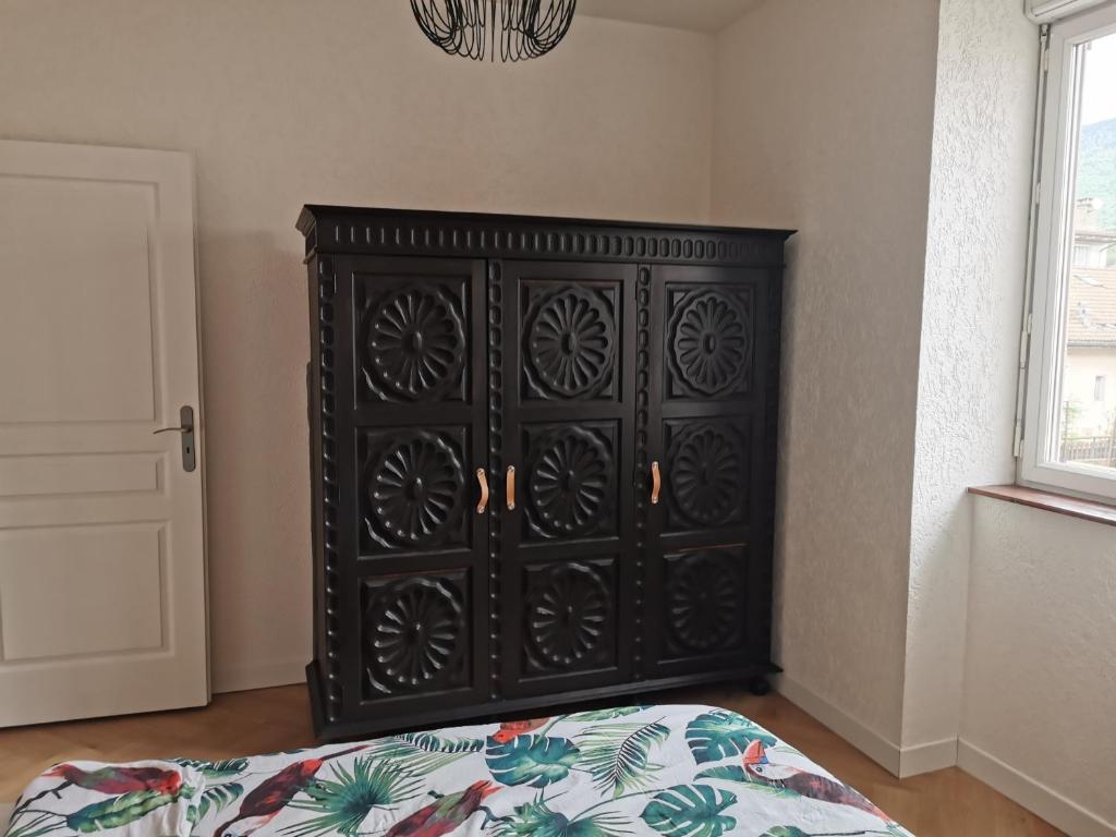 LE PETIT ANGLE APPARTEMENT 2 Pièces, plein centre ville, près de la gare jusqu'à 4 personnes - Appartement D'une Chambre