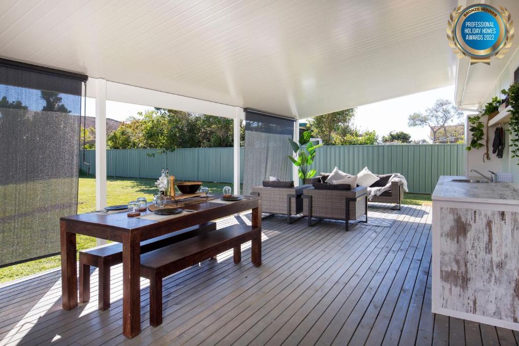 Periwinkle I Pet Friendly I 2 Mins Walk to Beach - Housity