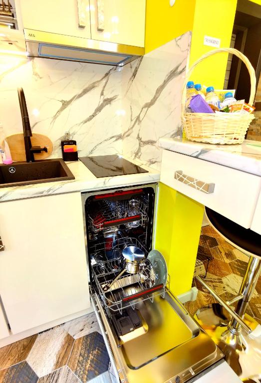 Kuchyň nebo kuchyňský kout v ubytování Sofiel cozy apartment - Top Center Sofia