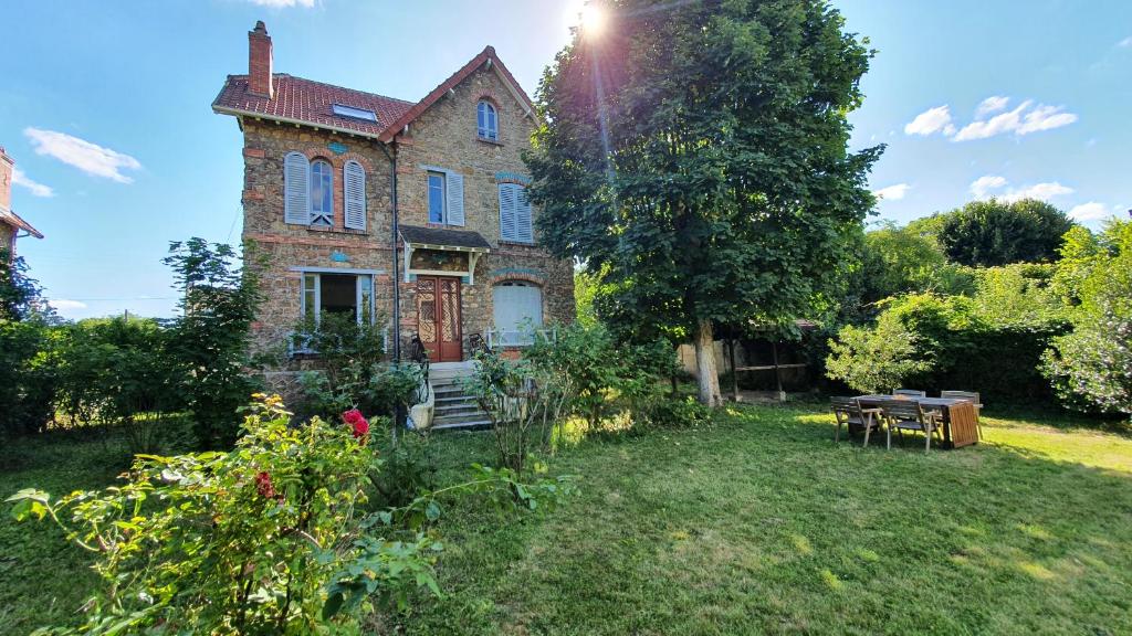 Holiday Home Enghien Les Bains Maison