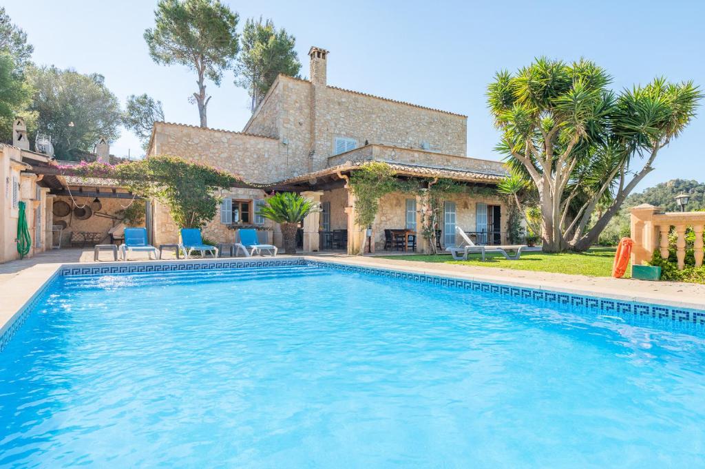 Bazén v ubytování Casa Julia by Mallorca House Rent nebo v jeho okolí