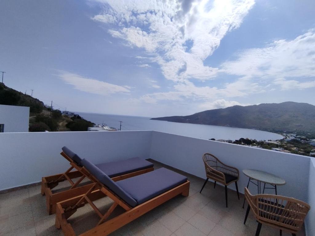 THALASSA - Superior Twin Room With Sea View