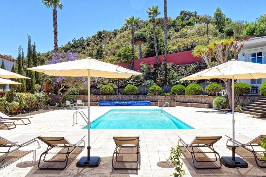 Bazén v ubytování La Ideal Mansion by VillaGranCanaria nebo v jeho okolí