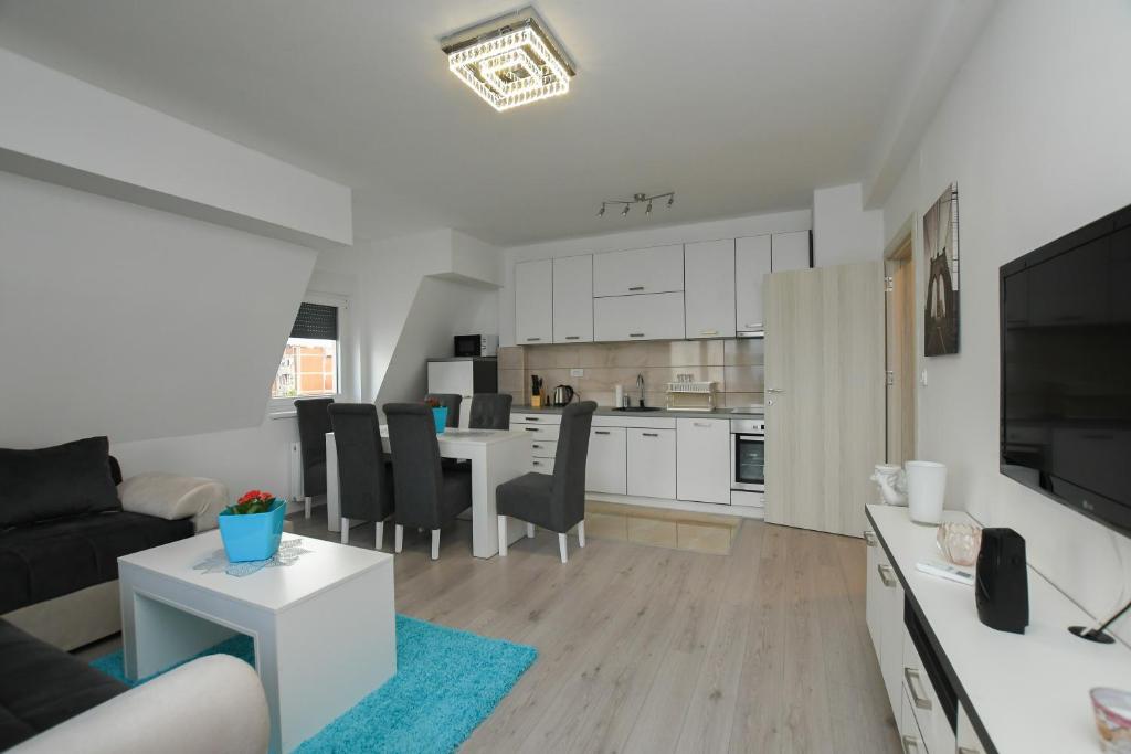 Kuchyň nebo kuchyňský kout v ubytování Apartman Klara