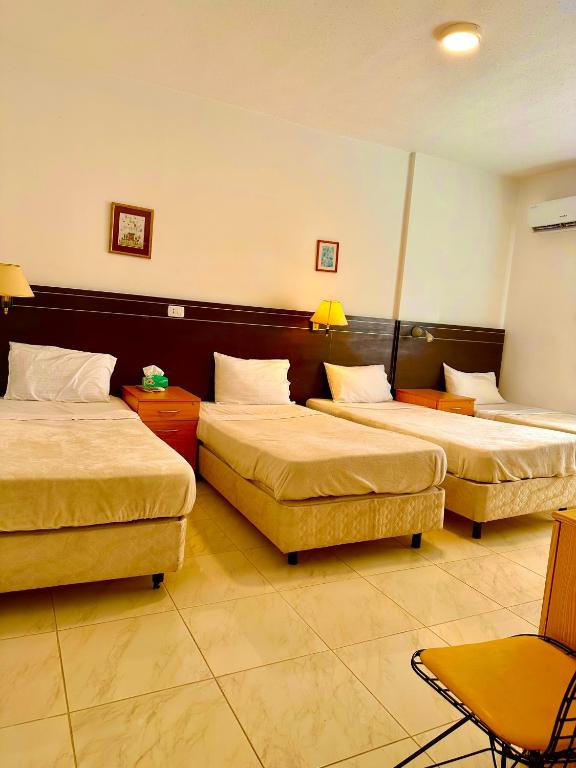Petra Town Check-Inn - Quadruple Room