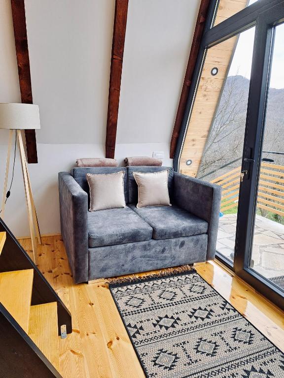 Posezení v ubytování Fern Farm Tiny Home