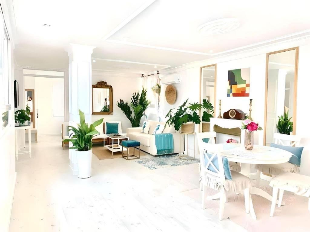 Lux City Loft in front of the Port, Alicante – Bijgewerkte ...