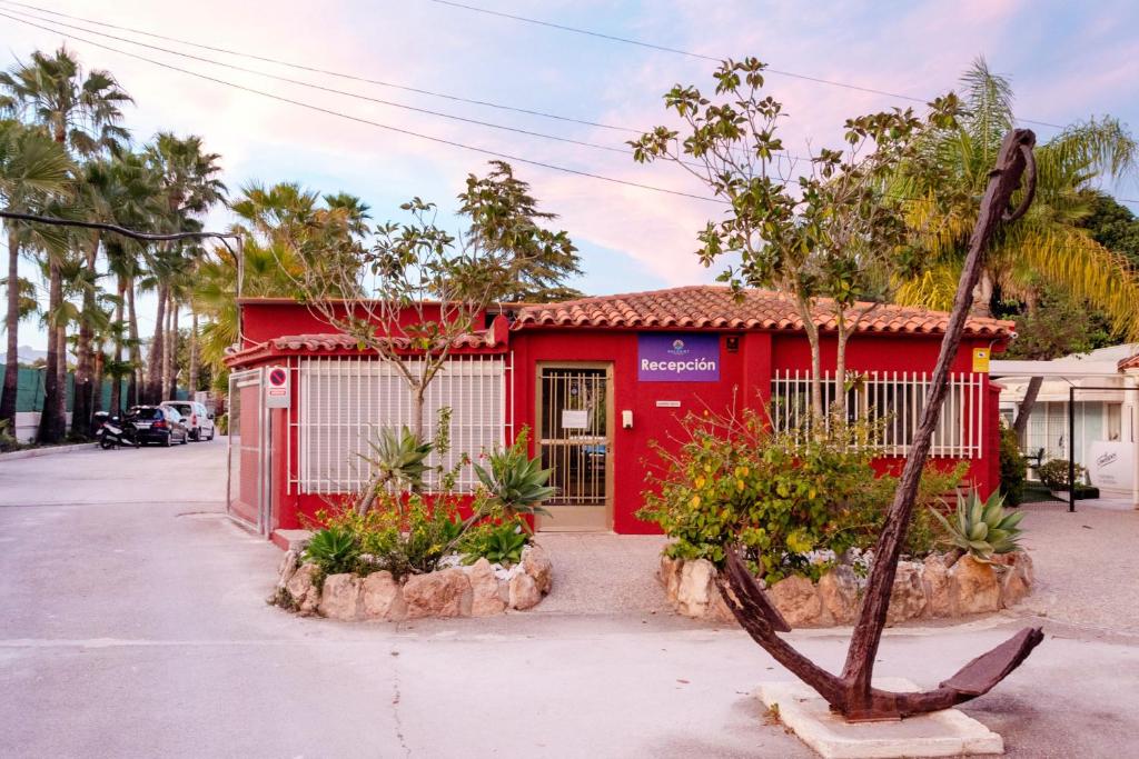 APARTAMENTOS PALASIET - Resim 45