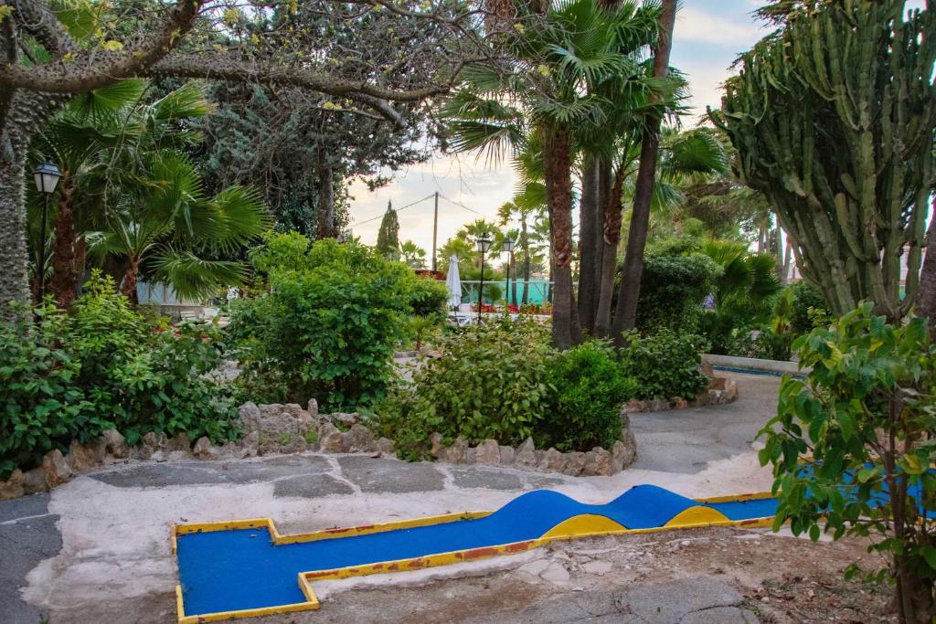 APARTAMENTOS PALASIET - Resim 31