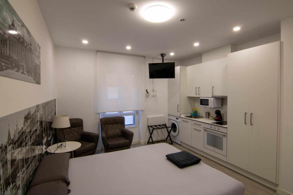 A kitchen or kitchenette at Suite estocolmo
