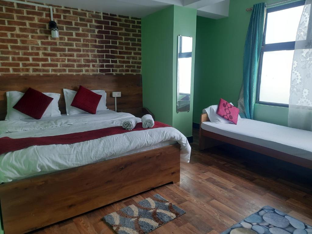 Postel nebo postele na pokoji v ubytování Bubble Beds