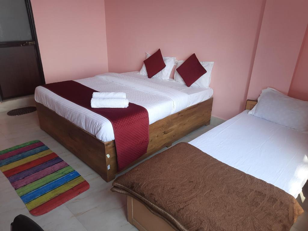 Postel nebo postele na pokoji v ubytování Bubble Beds