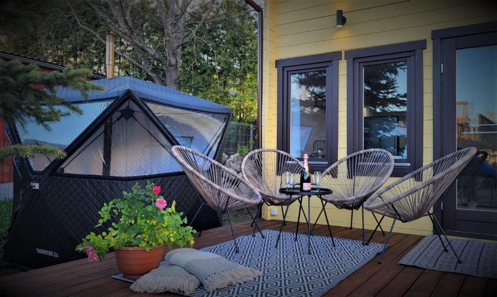 Patio nebo venkovní prostory v ubytování Tiny house near Viljandi lake
