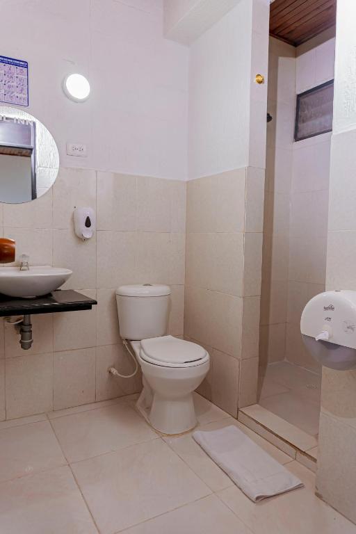Hotel Sol Inn Santa Marta - Double Room With Private Bathroom