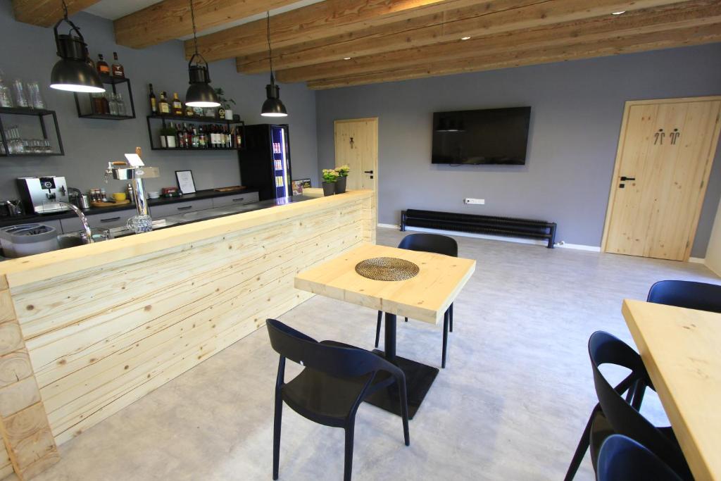 Kuchyň nebo kuchyňský kout v ubytování Apartmány Na Smrčku