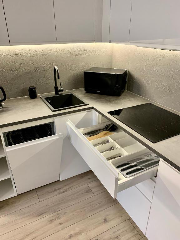 ALLURE PREMIUM APARTMENT - 15