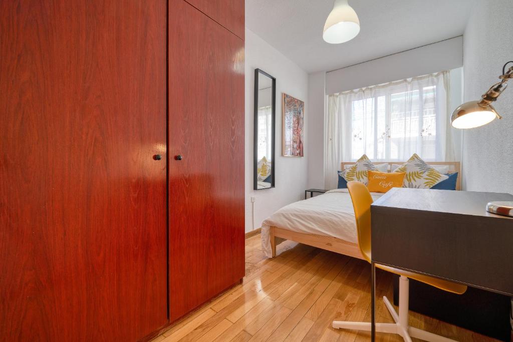 B CasaCafé Madrid Pozuelo 2 Baño Fuera de la habitacion o COMPARTIDO - Habitación Doble Con Balcón