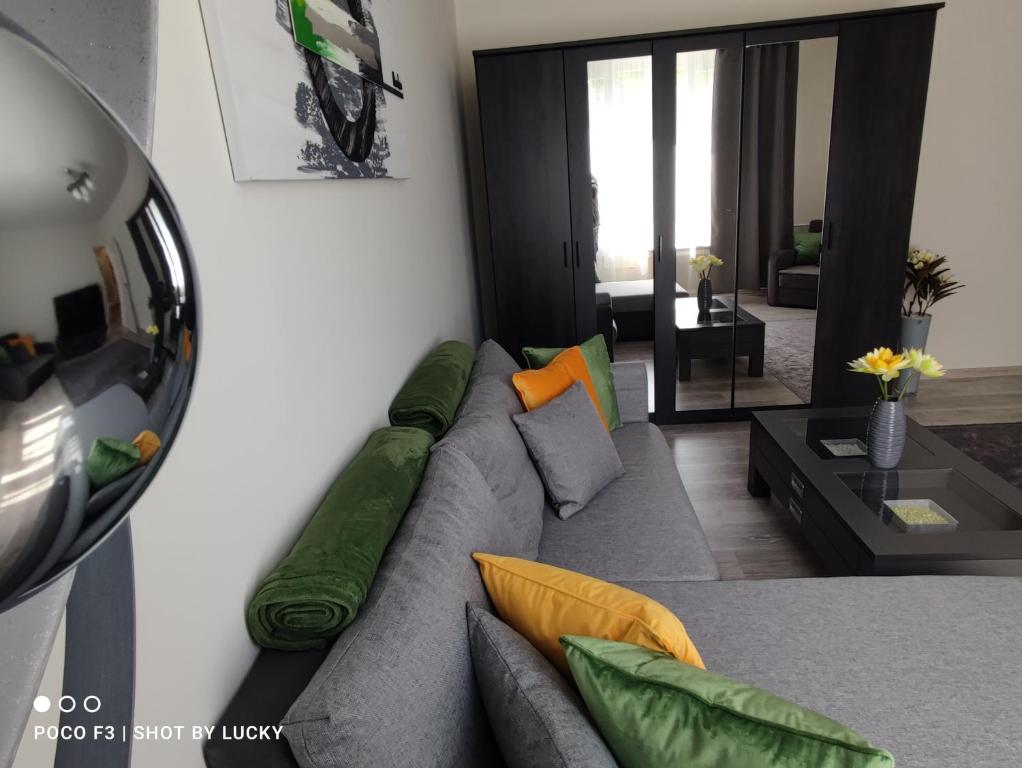 Posezení v ubytování Central Greatforest Apartman