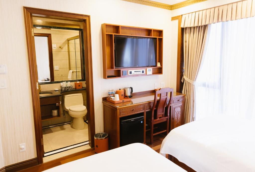 The Allen Hotel - Deluxe Double Room