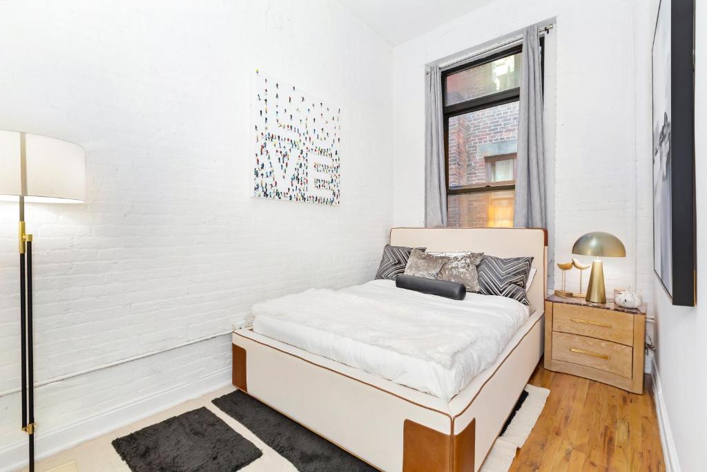 رزرو هتل، لوکس 3 BR SOHO | 09037376597