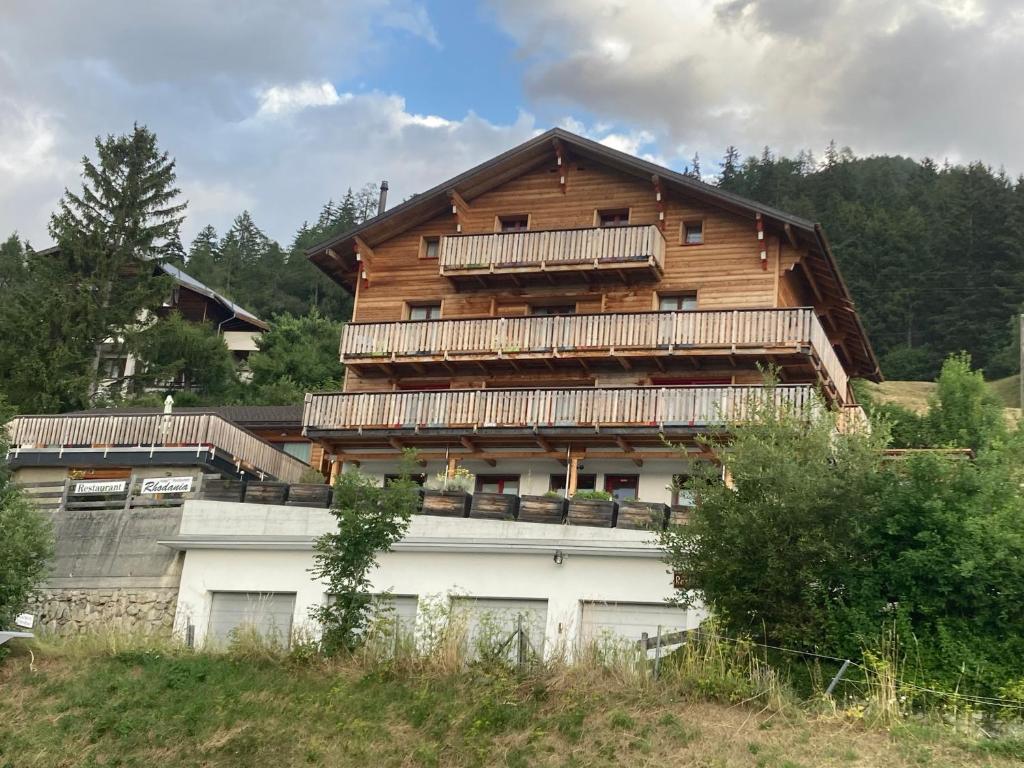 Budova, kde se hotel nachází