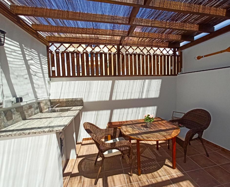 Barceló 21, parking on request, Atico With terrace & Studio With Patio, Center, quite, BC - 8