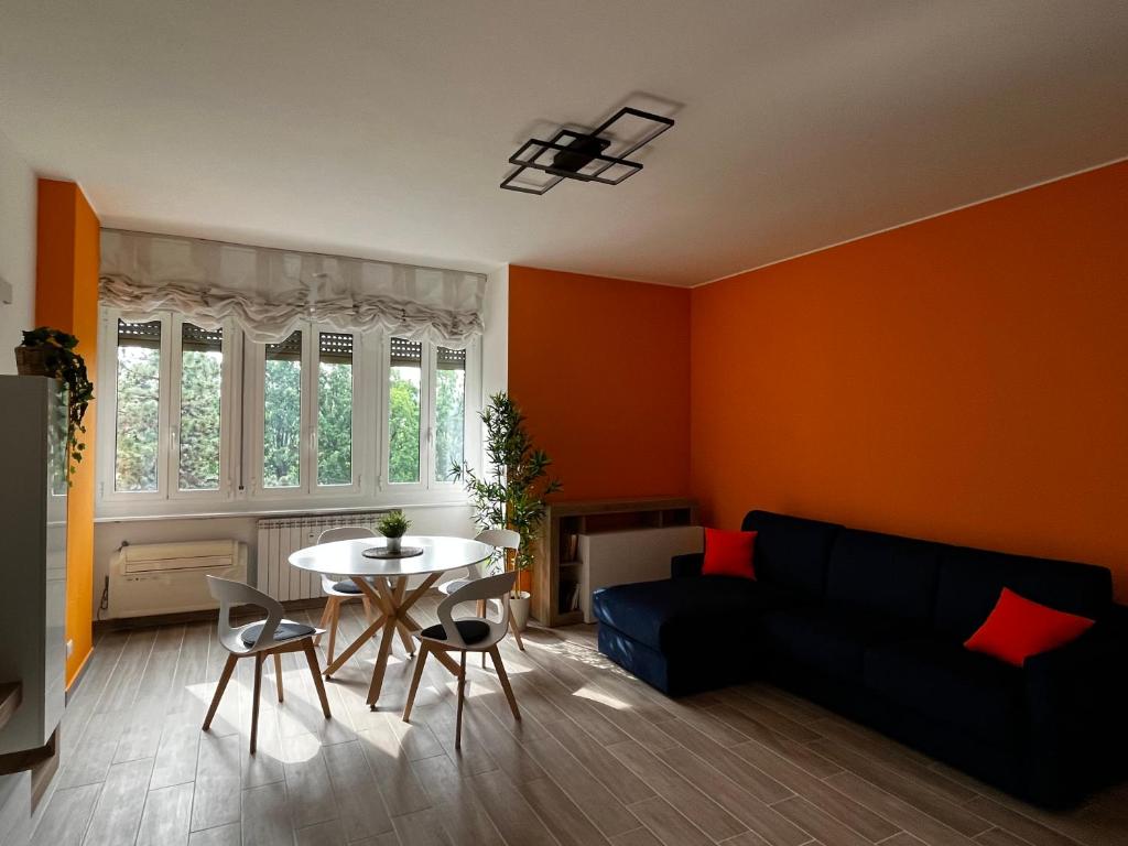 The Bright Place: wide and modern condo apartment in Milan - 13