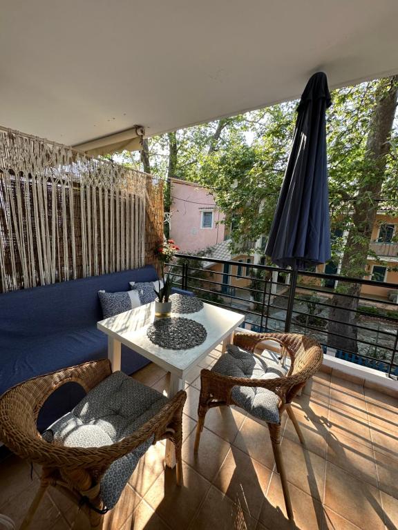 Posezení v ubytování Platamon Boho Apartment 2- Με θέα την θάλασσα