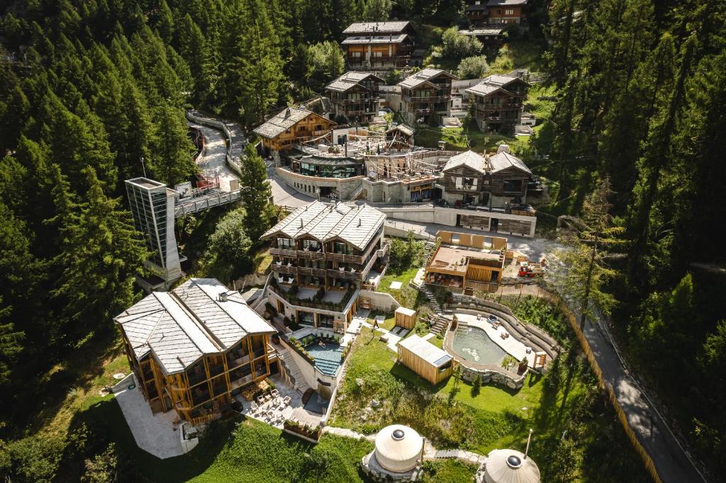 A bird's-eye view of Nomad by CERVO Mountain Resort