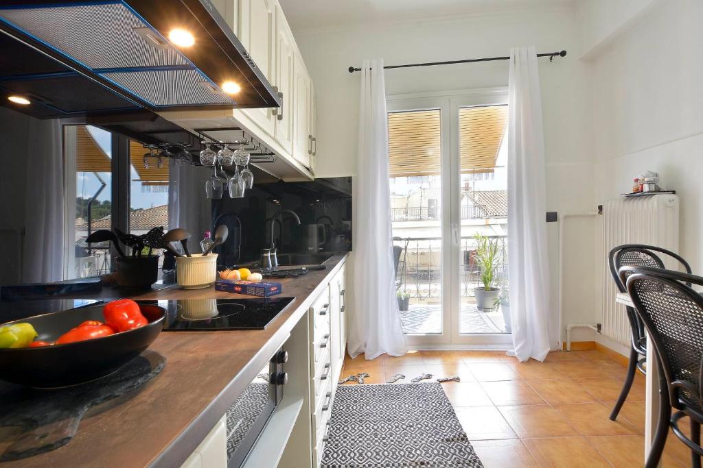 Kuchyň nebo kuchyňský kout v ubytování Vassiliki Town Suite