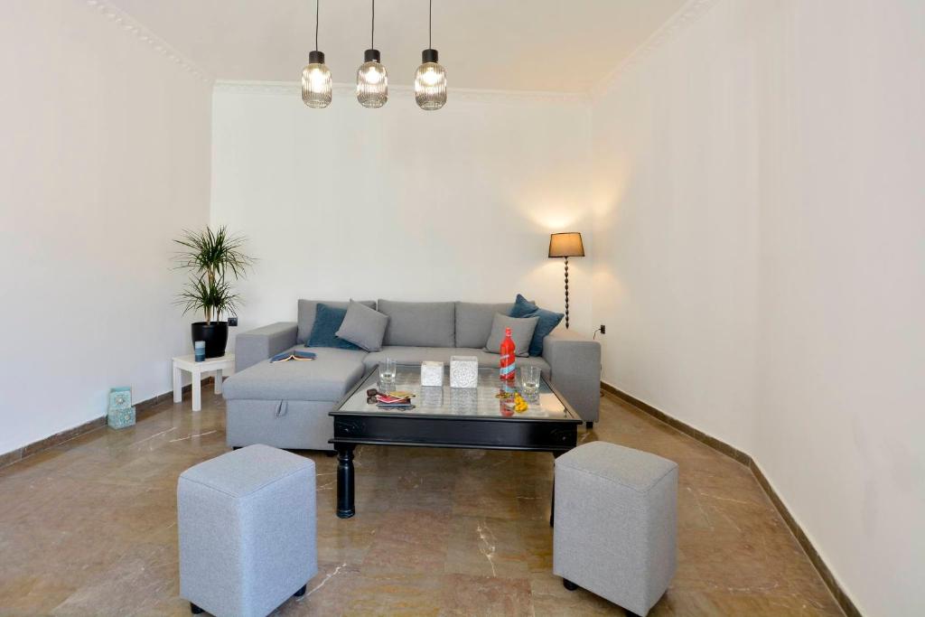 Posezení v ubytování Vassiliki Town Suite