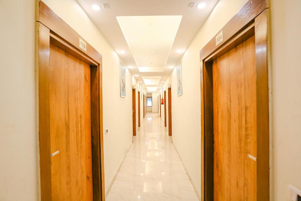 Fotografie z fotogalerie ubytování FabHotel F9 NSP - Near Pacific Mall Pitampura v Novém Dillí
