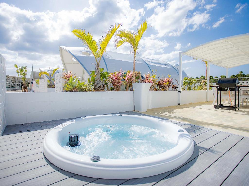 Fotografie z fotogalerie ubytování GLAMTECH RESORTS HEAVEN v destinaci Mijakodžima