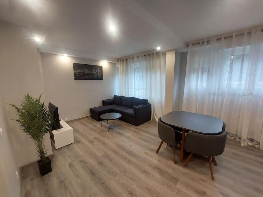 Zdjęcie z galerii obiektu Appartement près de la gare w mieście Chalon-sur-Saône