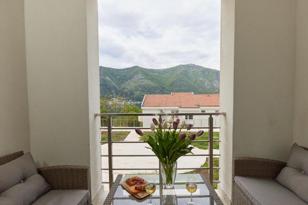 MiaLucija's one bedroom apartment, Kotor (updated prices 2024)