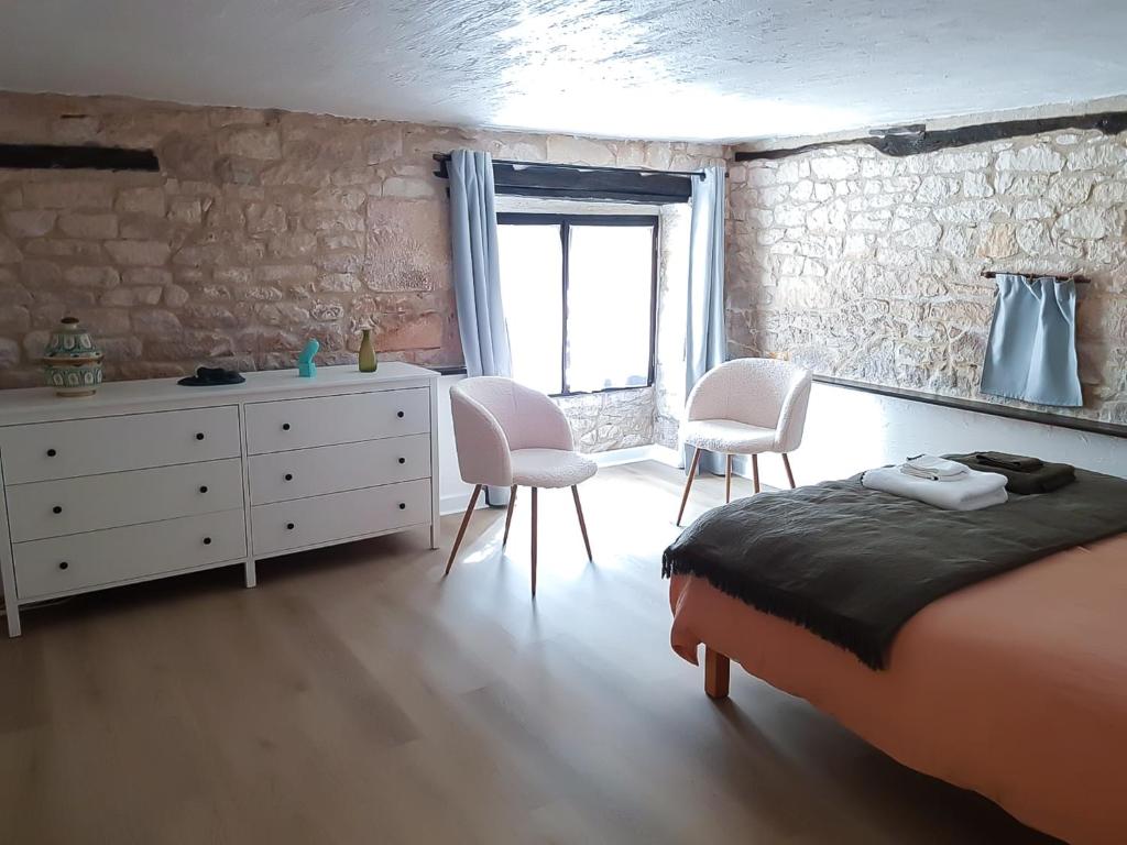 Les chambres du Roc - Chambre Familiale Avec Vue Sur Jardin
