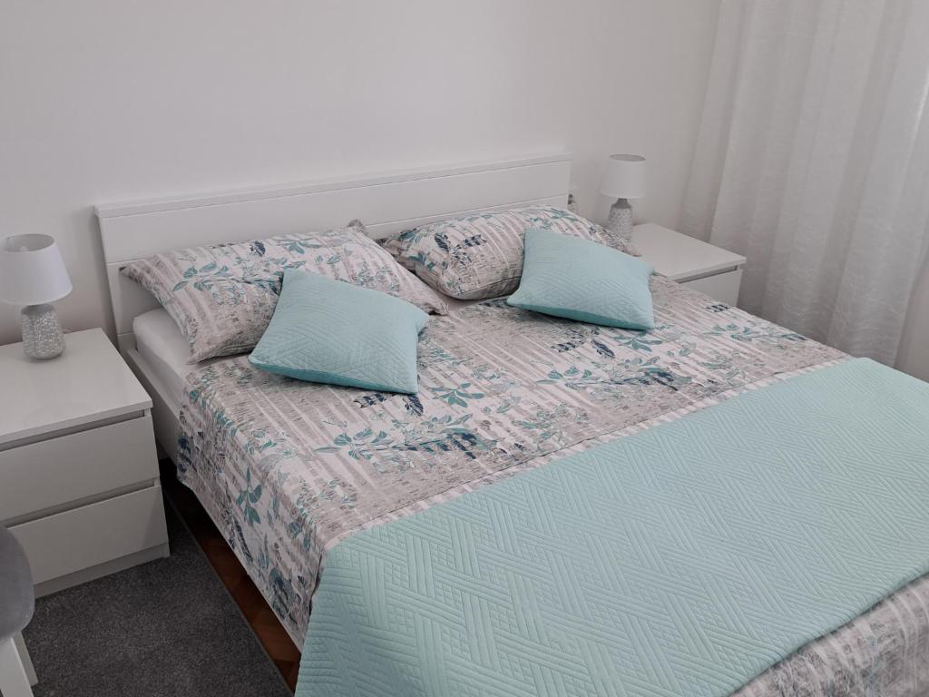 Postel nebo postele na pokoji v ubytování Beach seaview apartment